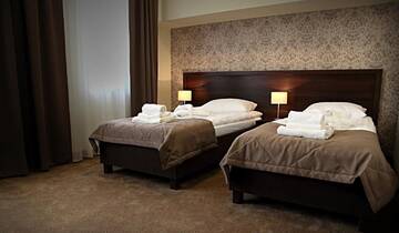 Фото номера Стандартный двухместный номер с 2 отдельными кроватями Отель Hotel Forum Fitness Spa &amp; Wellness г. Люблин 9