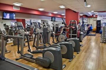Фото номера Стандартный двухместный номер с 2 отдельными кроватями Отель Hotel Forum Fitness Spa &amp; Wellness г. Люблин 3