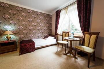 Фото номера Трехместный номер Отель Hotel Pałac Akropol г. Люблин 5