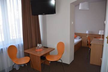 Фото номера Трехместный номер эконом-класса Отель Hotel PZMot г. Люблин 8