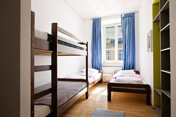 Фото номера Четырехместный номер с общей ванной комнатой Хостелы Folk Hostel г. Люблин 2