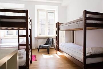 Фото номера Кровать в общем 6-местном номере Хостелы Folk Hostel г. Люблин 2