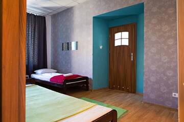 Фото номера Трехместный номер Делюкс Хостелы Folk Hostel г. Люблин 4