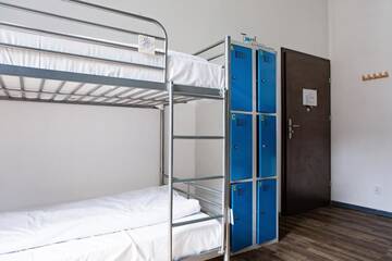 Фото номера Кровать в общем 6-местном номере Хостелы Folk Hostel г. Люблин 10