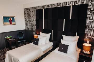 Фото номера Двухместный номер с 2 отдельными кроватями Отель Hotel Luxor г. Люблин 4