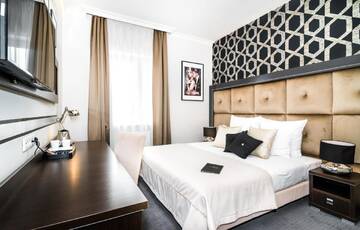 Фото номера Улучшенный двухместный номер с 1 кроватью Отель Hotel Luxor г. Люблин 7