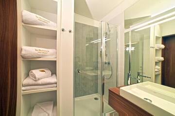 Фото номера Двухместный номер с 1 кроватью Отель In Between Hotel by Vanilla Group г. Люблин 9