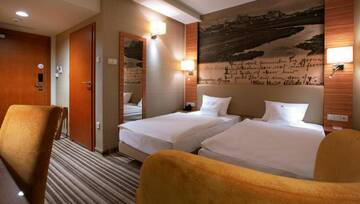 Фото Отель Hotel Wieniawski г. Люблин 2