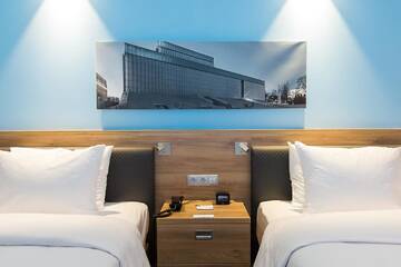 Фото номера Двухместный номер с 2 отдельными кроватями Отель Hampton By Hilton Lublin г. Люблин 3