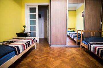 Фото номера Трехместный номер Хостелы Centrum 51 г. Люблин 4