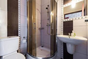 Фото номера Двухместный номер с 2 отдельными кроватями и собственной ванной комнатой Проживание в семье Noclegi Komfort г. Люблин 6
