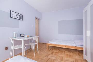 Фото номера Трехместный номер с балконом Хостелы Kujawska Rooms г. Люблин 3