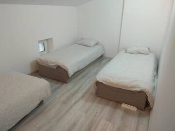 Фото номера Трехместный номер с основными удобствами Проживание в семье Noclegi Flori г. Люблин 3