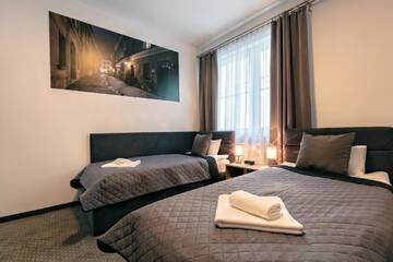 Фото номера Стандартный двухместный номер с 2 отдельными кроватями Отель HOTEL LUBLIN г. Люблин 4
