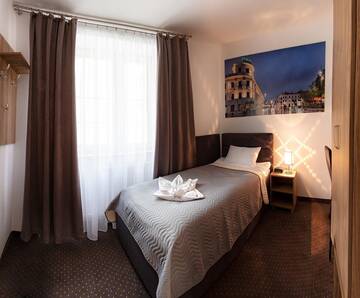 Фото номера Стандартный двухместный номер с 2 отдельными кроватями Отель HOTEL LUBLIN г. Люблин 6