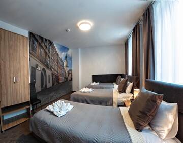 Фото номера Стандартный трехместный номер Отель HOTEL LUBLIN г. Люблин 4