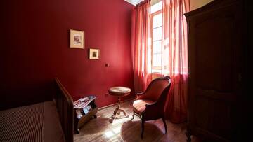 Фото Отели типа «постель и завтрак» Sztukmistrz Magician Art Rooms г. Люблин 1