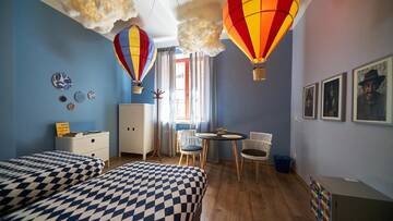 Фото Отели типа «постель и завтрак» Sztukmistrz Magician Art Rooms г. Люблин 3